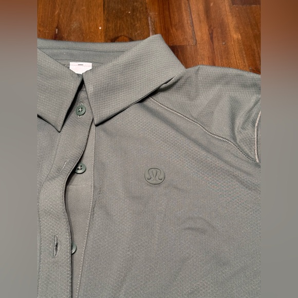 Lululemon nwt quick drying short sleeve polo 4 grey eucalyptus green - Picture 2 of 3